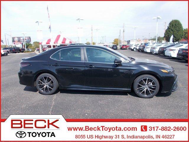 2023 toyota camry se