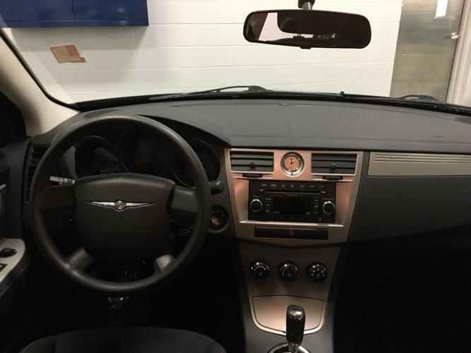 used 2010 chrysler sebring touring sedan oshkosh, wi 54903 for sale in oshkosh, wisconsin