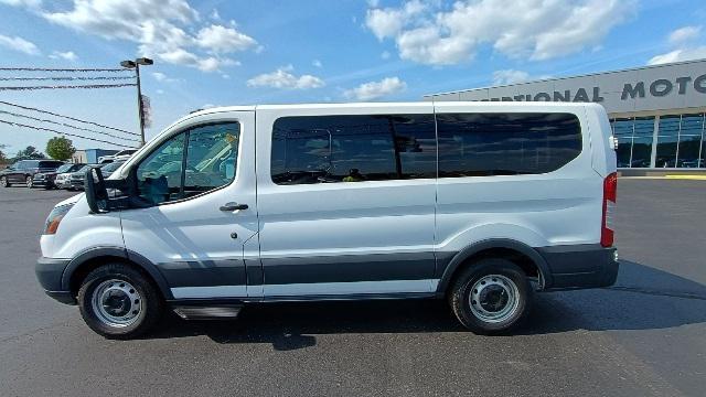 2018 ford transit-150 xl