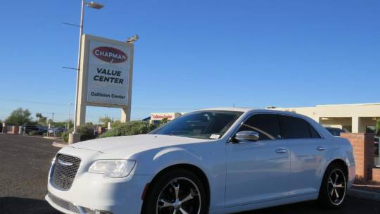 2017 Chrysler 300