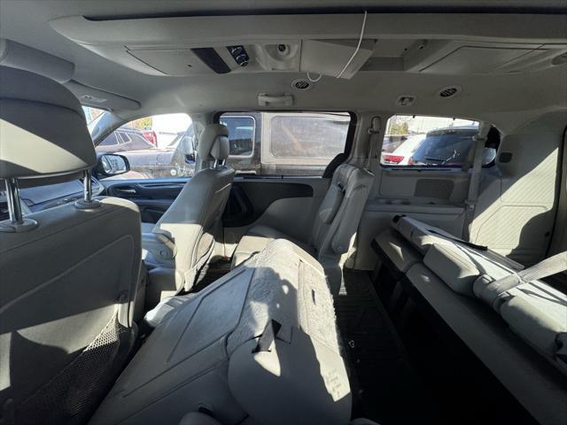 2015 chrysler town & country touring