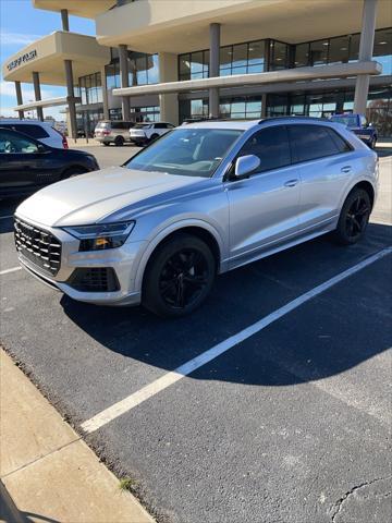 2022 audi q8 55 premium plus