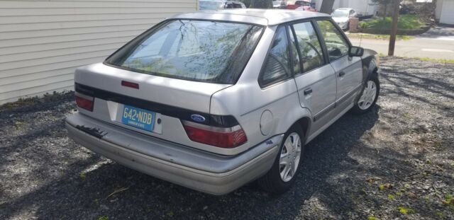1990 ford escort lx