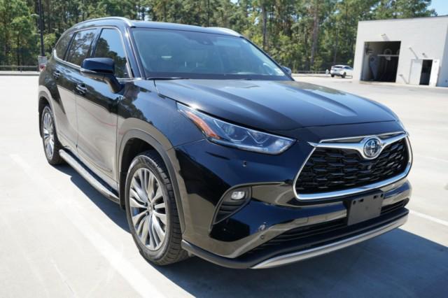2022 toyota highlander hybrid platinum