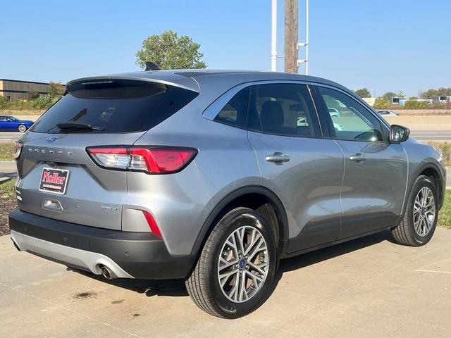 2022 ford escape sel