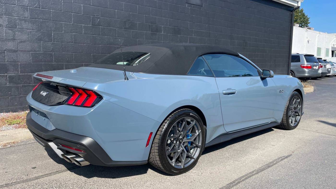 2024 ford mustang gt premium