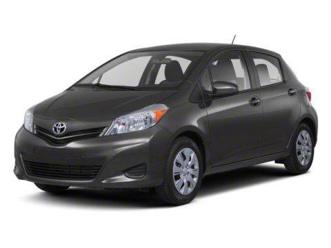 2013 toyota yaris le