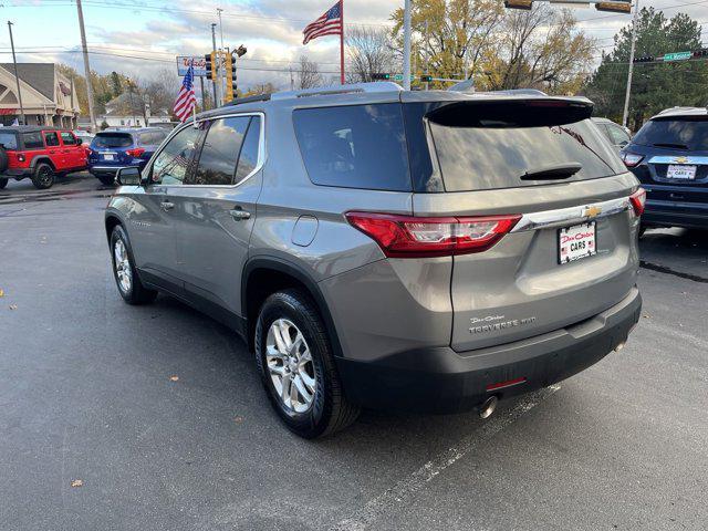 2018 chevrolet traverse lt cloth
