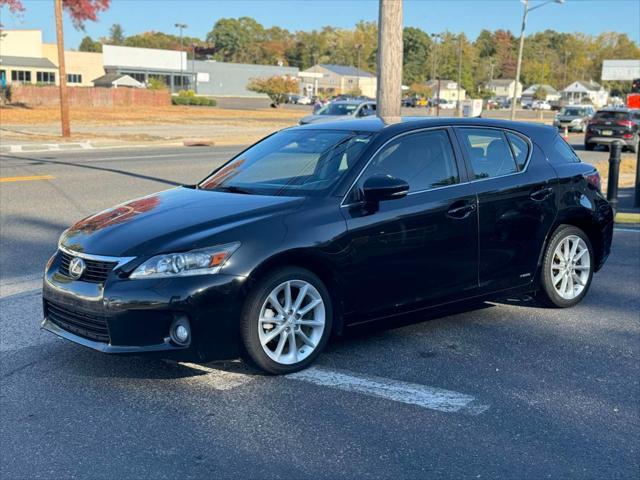 2013 lexus ct 200h base