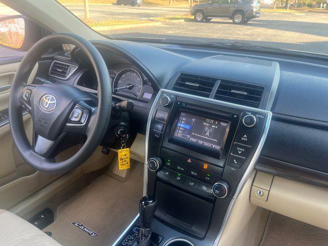 2015 toyota camry le