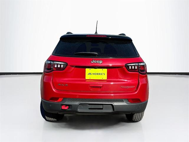 2023 jeep compass trailhawk