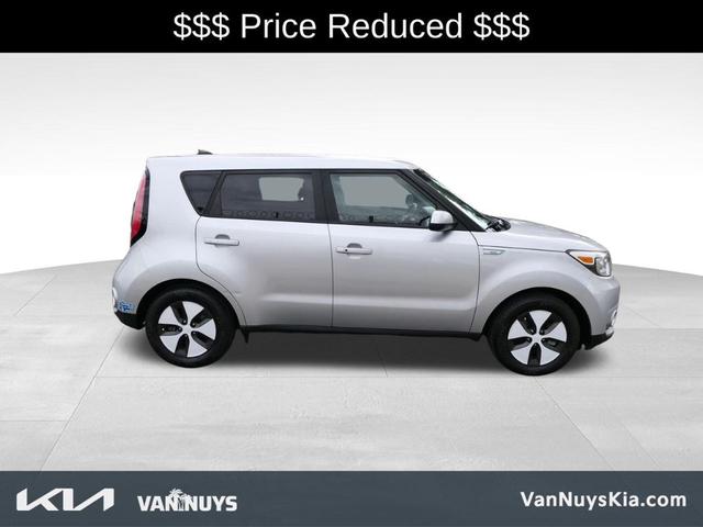 2017 kia soul ev base