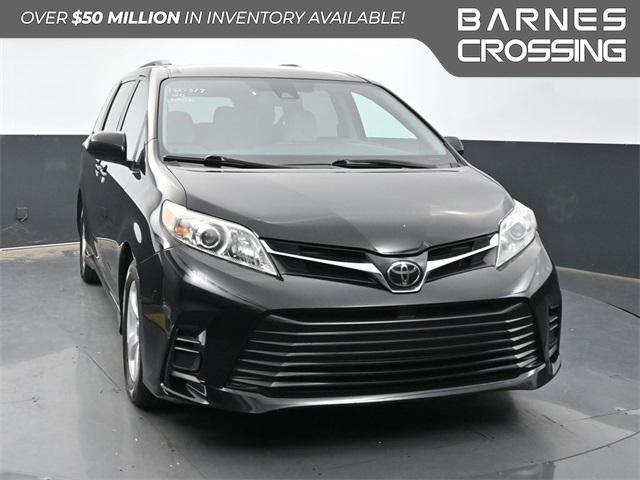 2020 toyota sienna le