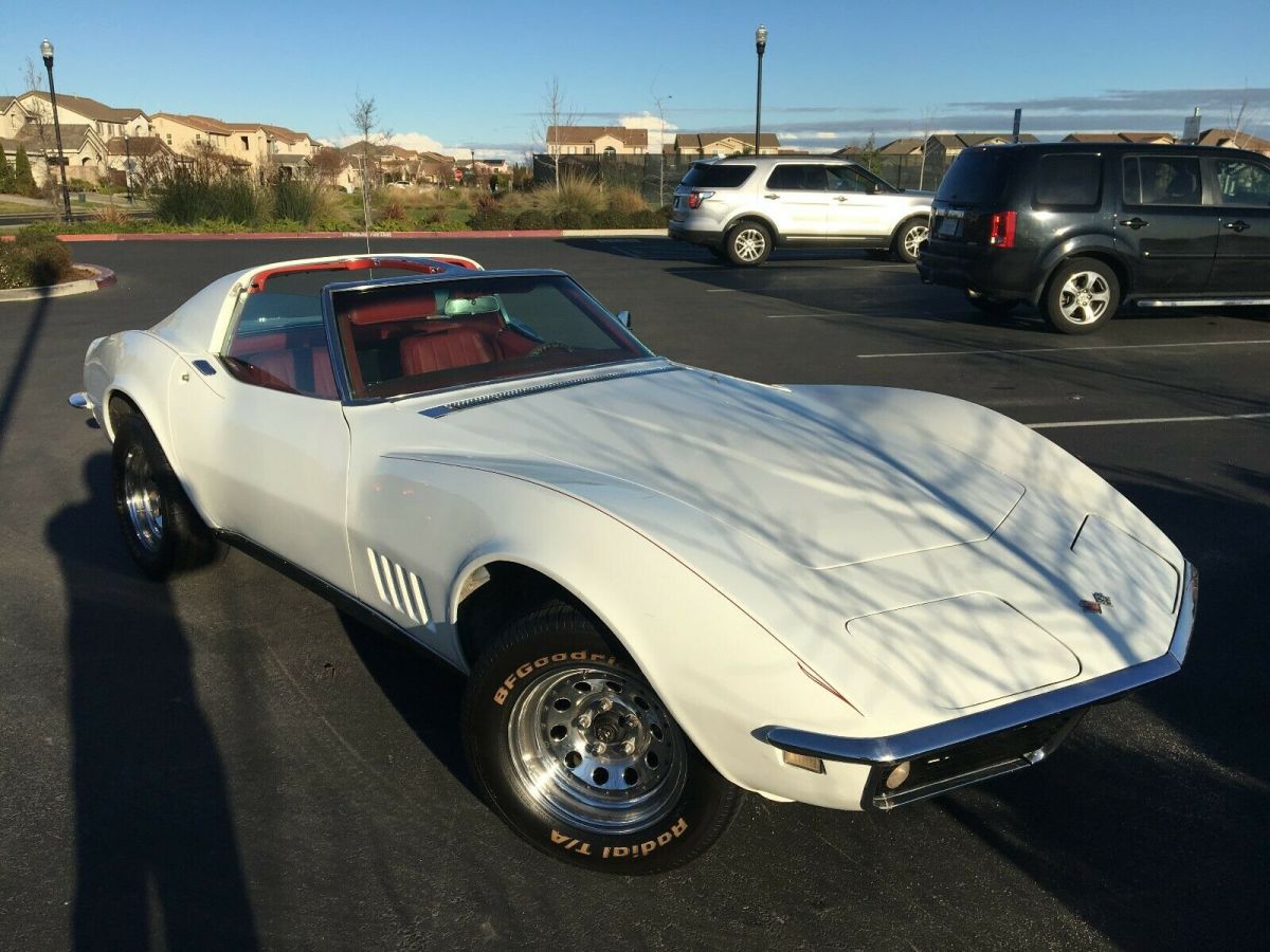 1968 corvette 327 cu in motor with th 350 transmission