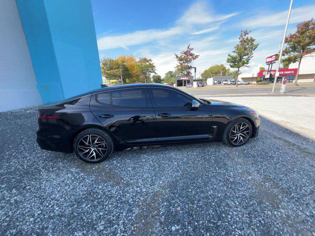 2023 kia stinger gt-line