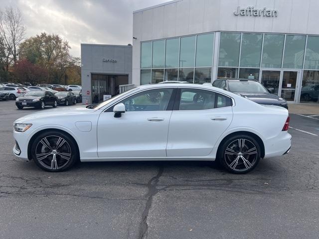 2021 volvo s60 recharge plug-in hybrid t8 inscription