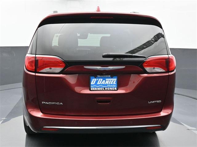2018 chrysler pacifica limited
