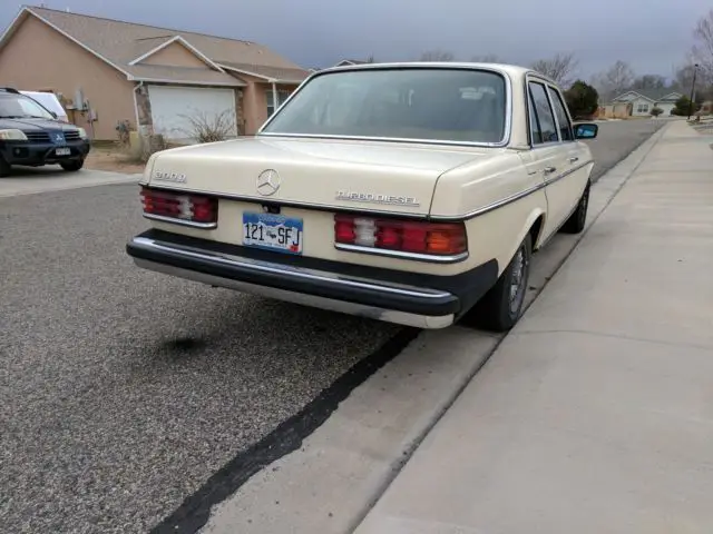 1984 mercedes benz 300d sedan california car