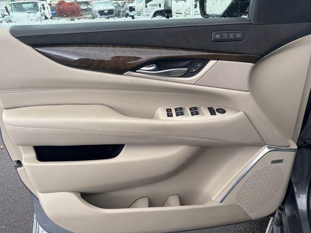 2018 cadillac escalade luxury