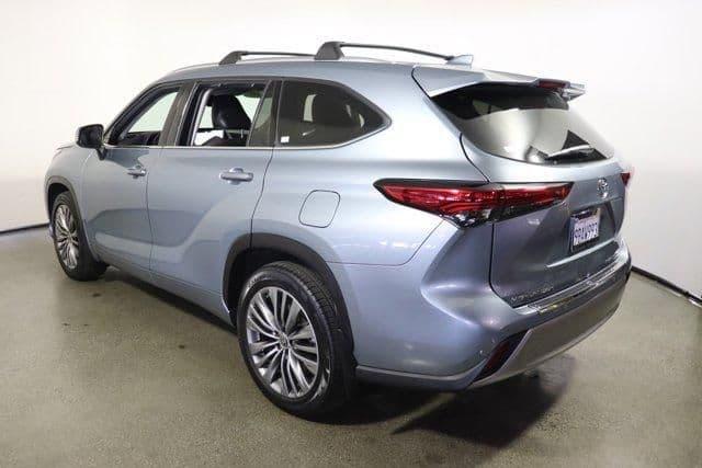 2020 toyota highlander platinum in escondido, california