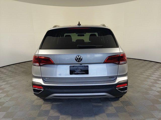 2022 volkswagen taos 1.5t se
