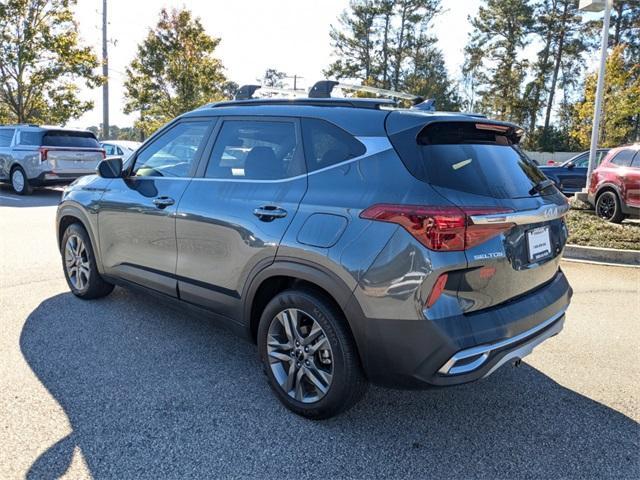 2023 kia seltos s