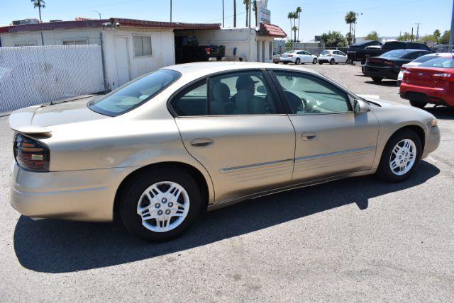 2005 pontiac bonneville se