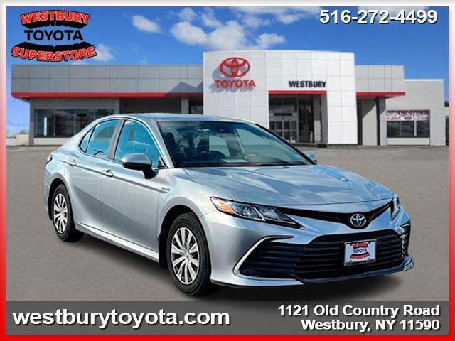 2021 toyota camry le