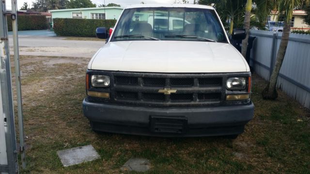 chevrolet cheyenne 1993,engine 6 cylinder,automaic transmision, 100% perfect