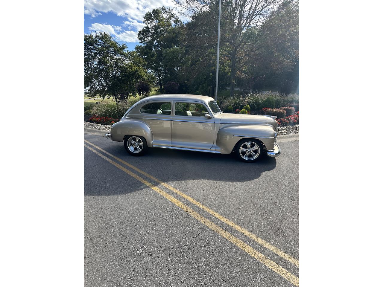 1948 plymouth 2-dr sedan