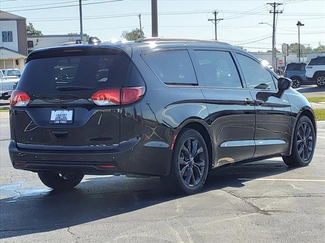2019 chrysler pacifica touring plus