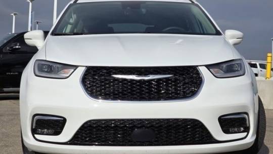 2022 chrysler pacifica touring l