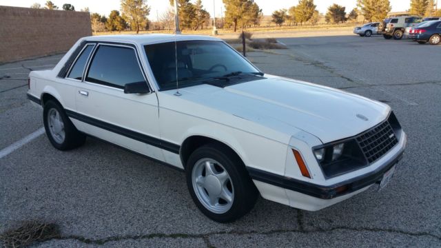 1982 ford mustang