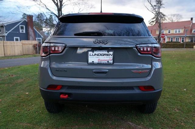 2021 jeep compass trailhawk