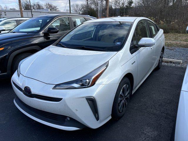 2020 toyota prius le