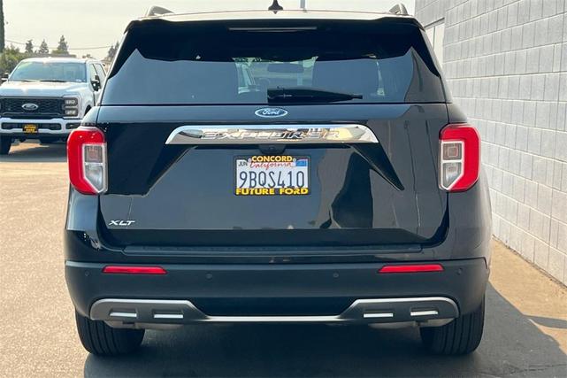 2022 ford explorer xlt