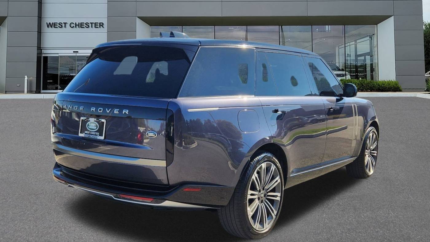 2023 land rover range rover p530 se lwb