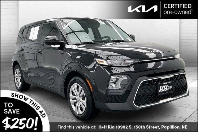 2022 kia soul lx