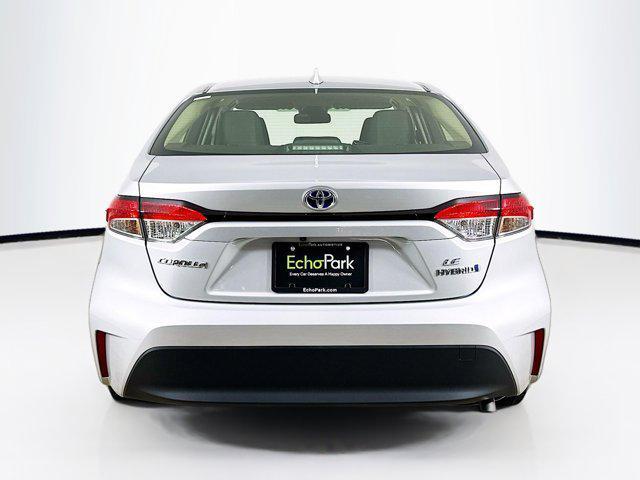 2024 toyota corolla hybrid le