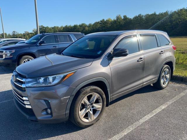 2018 toyota highlander limited