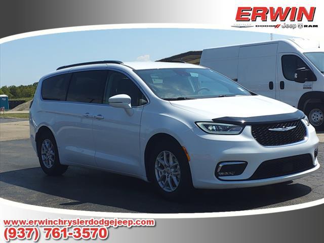 2022 chrysler pacifica touring l