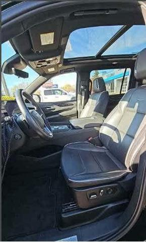 2023 cadillac escalade esv sport