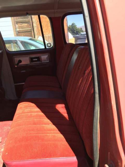 1979 chevy suburban 4 wheel drive 1/2 ton