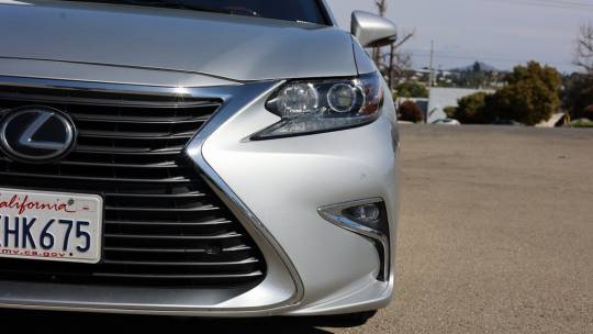 2018 Lexus ES
