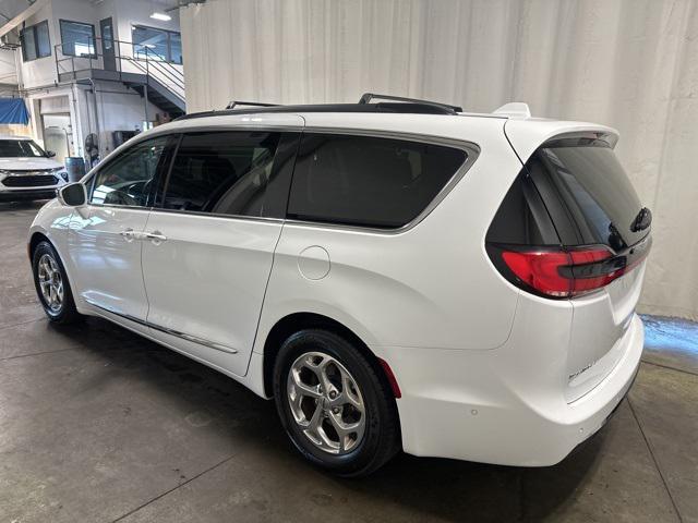 2022 chrysler pacifica limited