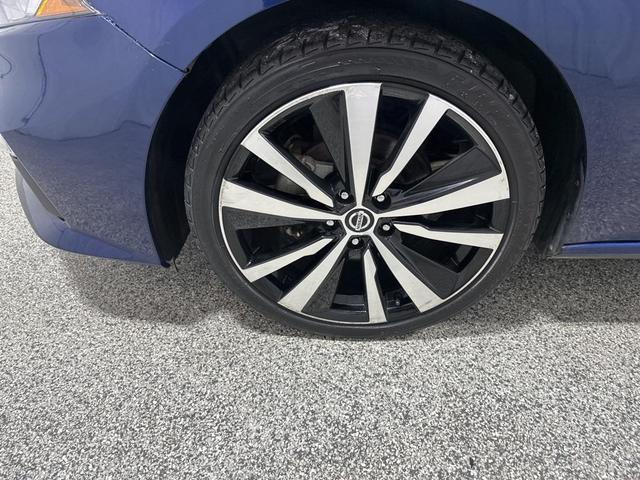2021 nissan altima sr intelligent awd