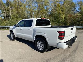 2023 Nissan Navara (Frontier) s