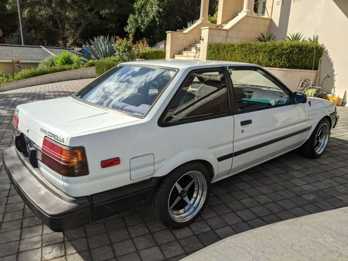 toyota corolla gts ae86 - ps / ac - clean
