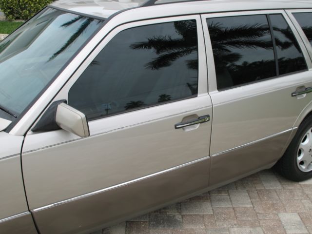 1993 mercedes benz 300te wagon (w124 estate) loaded 7 pass, low miles very nice!