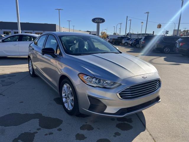 2020 ford fusion se